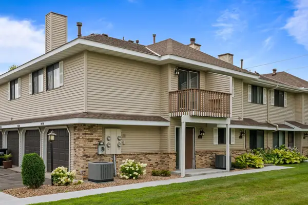 7486 Vinewood Court, Maple Grove, MN 55311