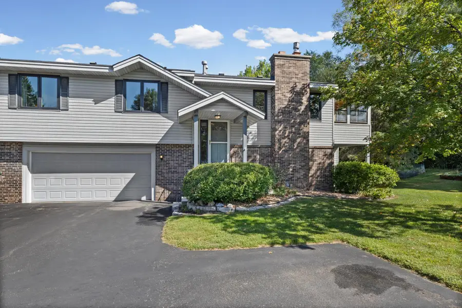 5642 Chatsworth Street N, Shoreview, MN 55126 - #2