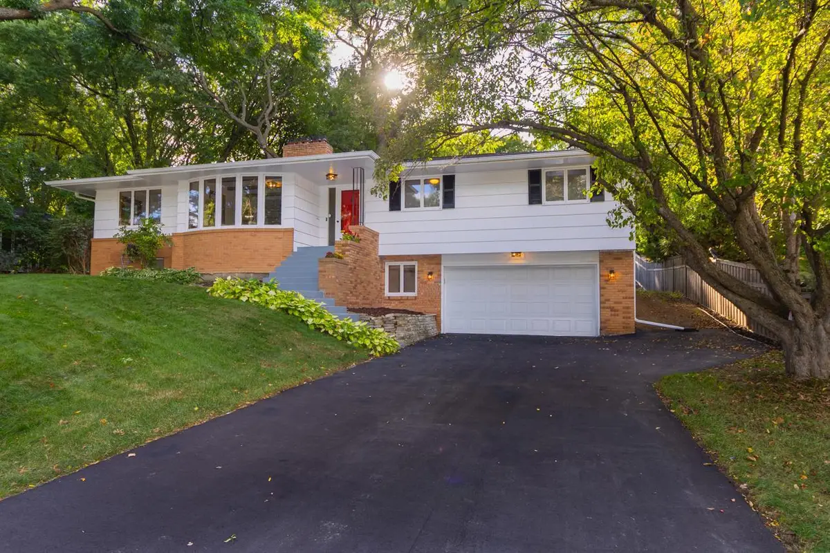 6700 Hillside Lane, Edina, MN 55439 - #1