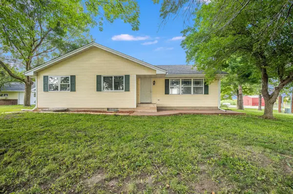 30452 390th Street, Le Sueur, MN 56058