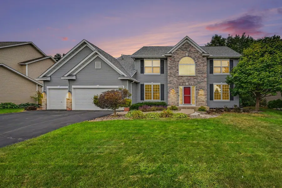 6034 Summit Curve S, Cottage Grove, MN 55016 - #2