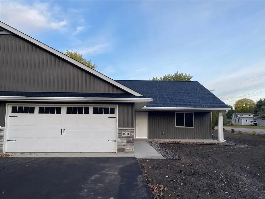 1004 S 5th Street, Princeton, MN 55371 - #2