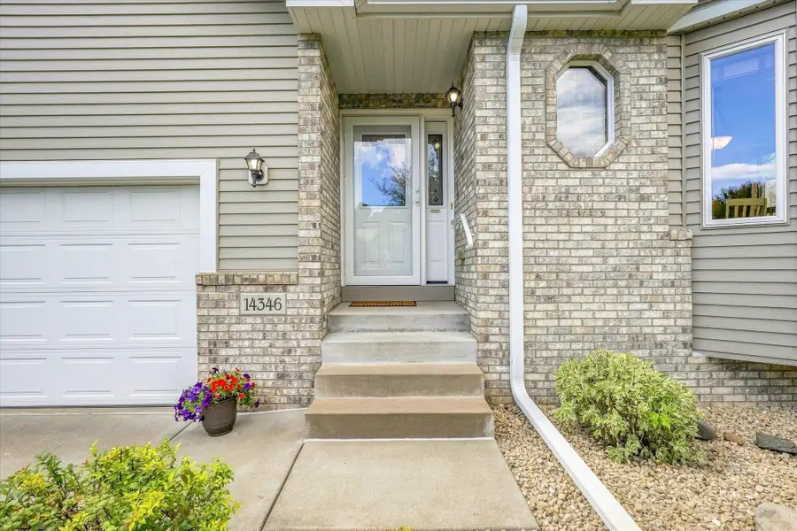 14346 Rochester Street Ne, Ham Lake, MN 55304 - #3