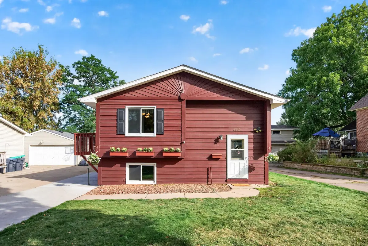 2715 10th Avenue E, North Saint Paul, MN 55109 - #1