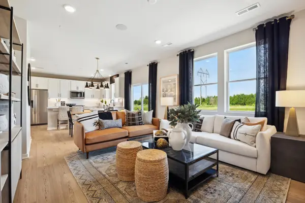 15180 Amber Fields Boulevard, Rosemount, MN 55068