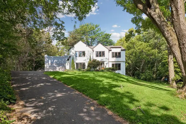 18160 Berry Lane, Wayzata, MN 55391