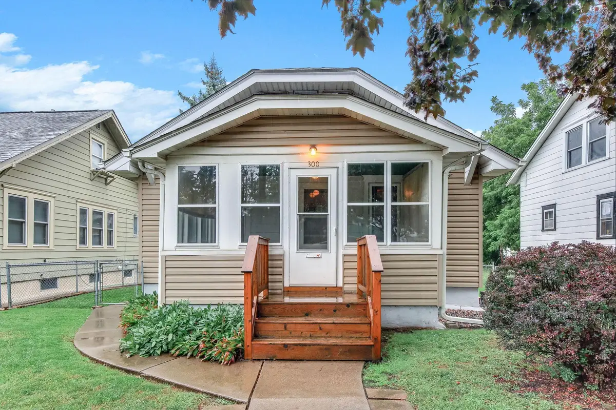 300 Van Buren Avenue, Saint Paul, MN 55103 - #1
