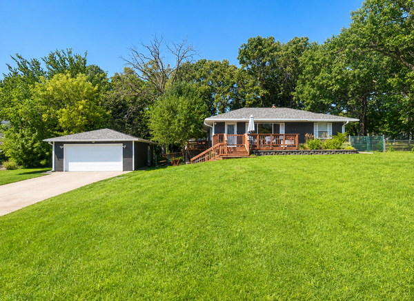 731 123rd Avenue Nw, Coon Rapids, MN 55448