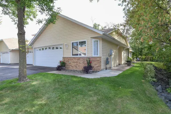 1010 18th Avenue Se, Forest Lake, MN 55025