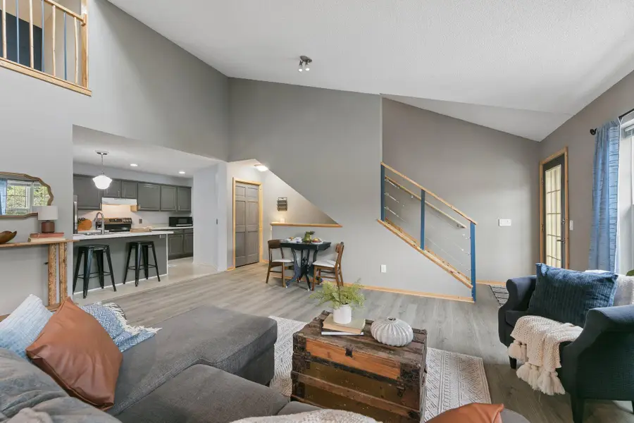 108 Morningside Drive Ne, Hutchinson, MN 55350 - #2