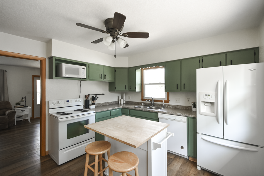 567 W 5th Street, Zumbrota, MN 55992 - #2