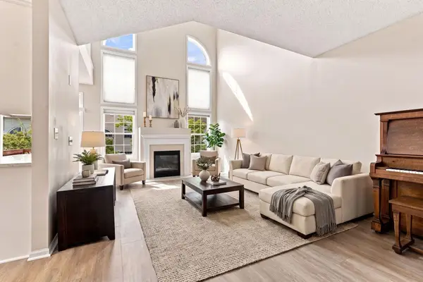 1353 White Oak Drive, Chaska, MN 55318