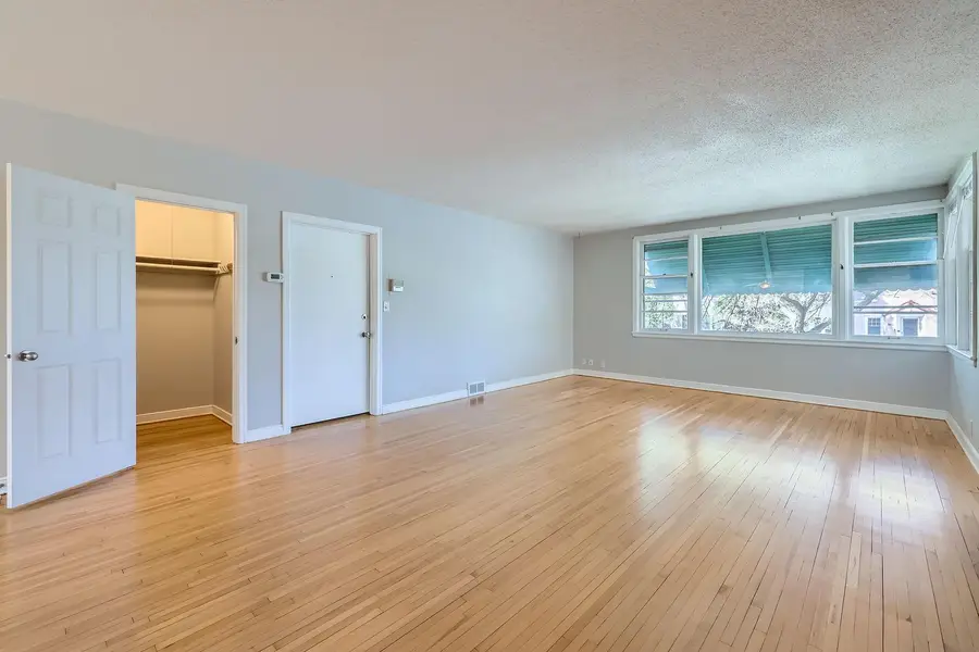 3527 Dupont Avenue S #3, Minneapolis, MN 55408 - #2