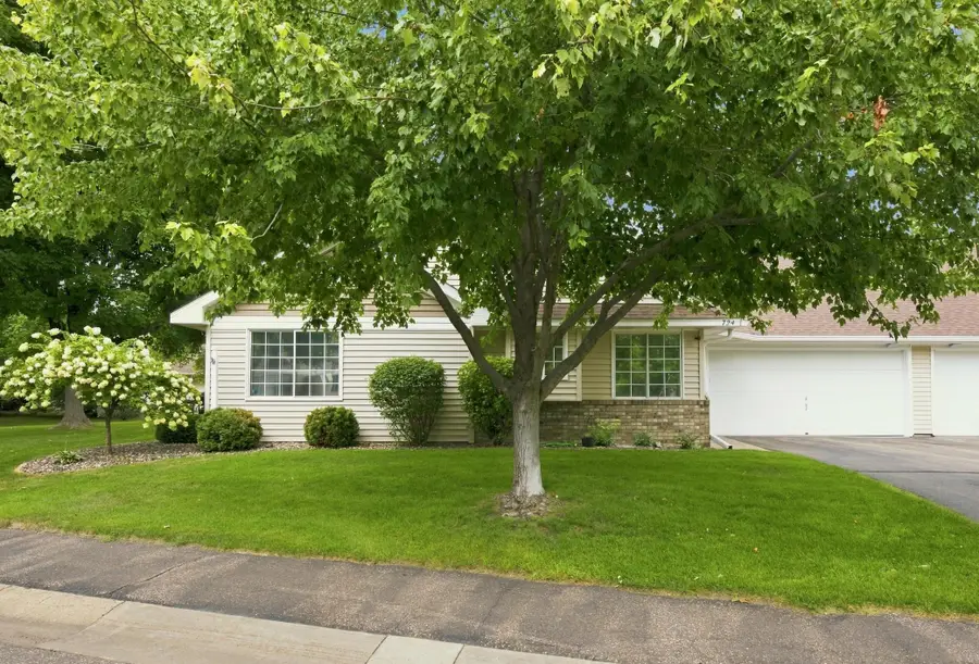 724 85th Lane Nw, Coon Rapids, MN 55433 - #2