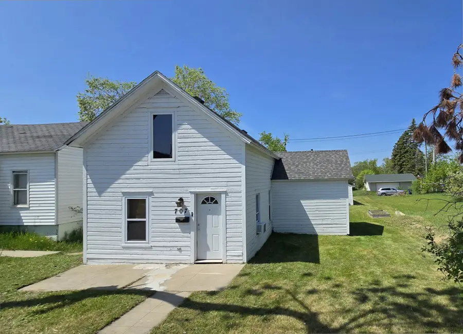 707 Irvine Avenue Nw, Bemidji, MN 56601 - #2