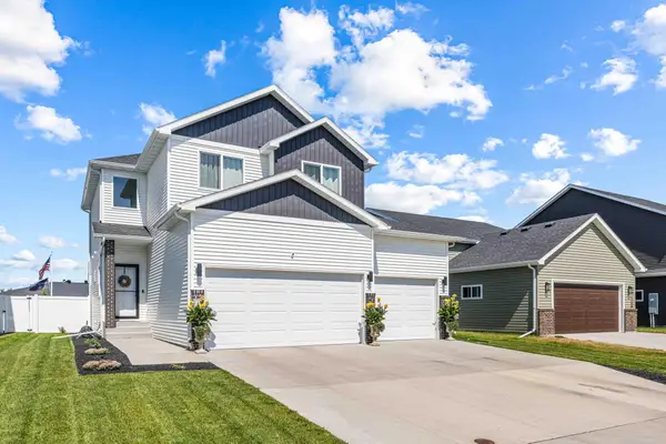 1338 27th Avenue W, West Fargo, ND 58078