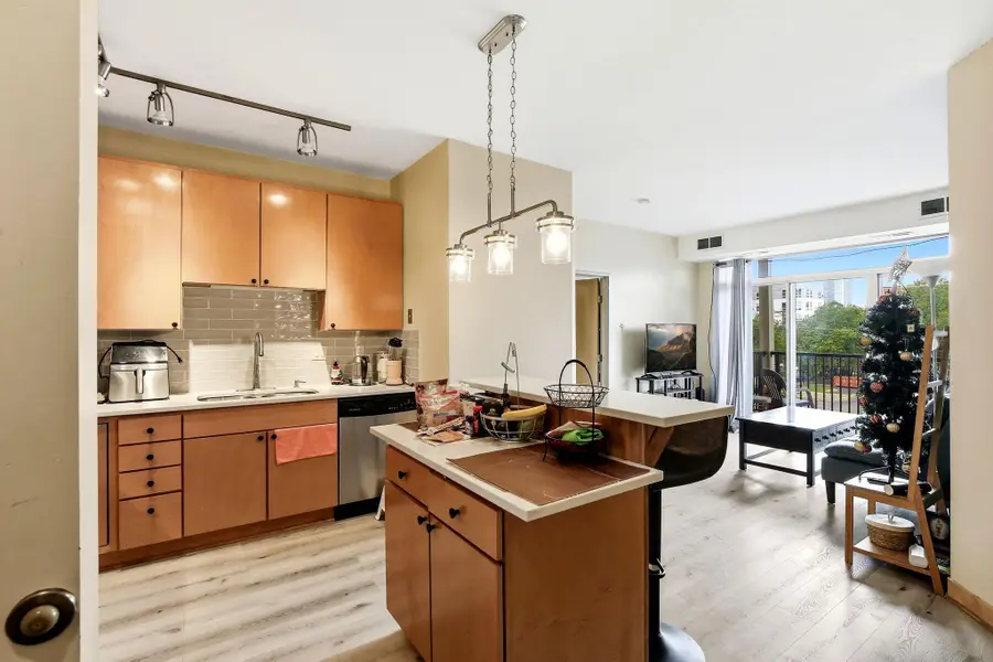 2600 University Avenue Se #210, Minneapolis, MN 55414 - #3