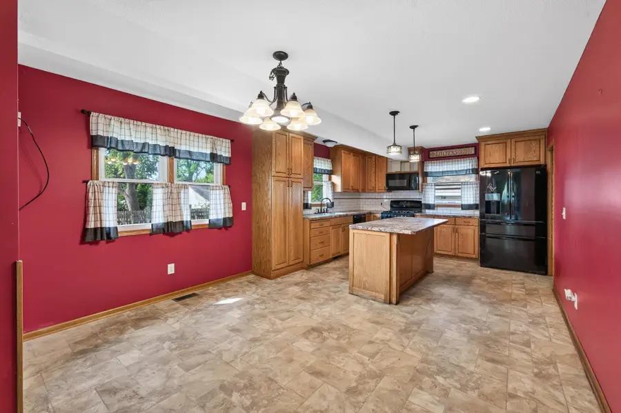 4422 Madison Street Ne, Columbia Heights, MN 55421 - #2