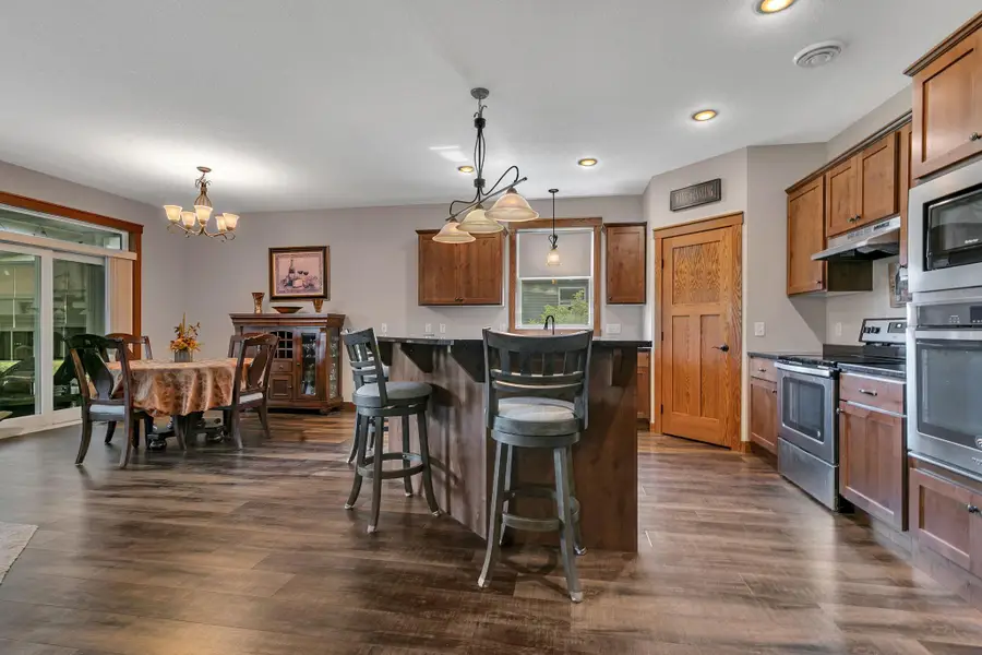2218 72nd Avenue N, Saint Cloud, MN 56303 - #2