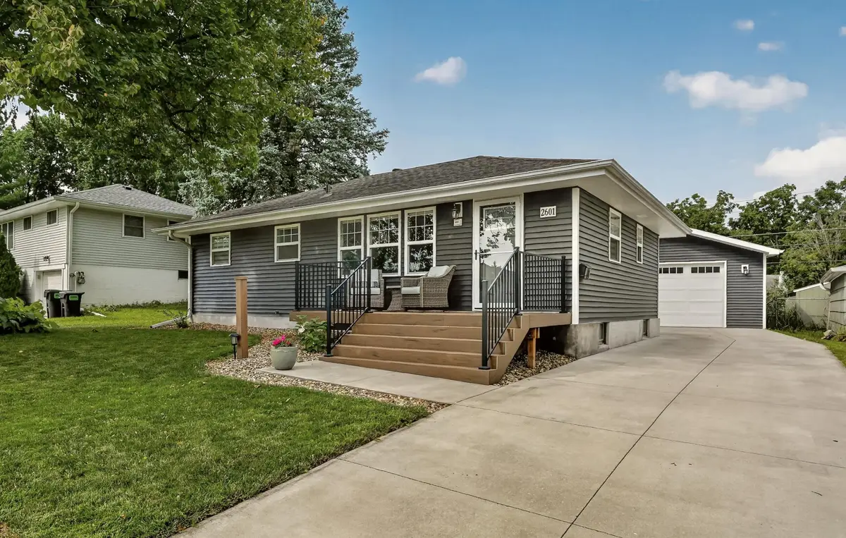 2601 15th Avenue Nw, Rochester, MN 55901 - #1