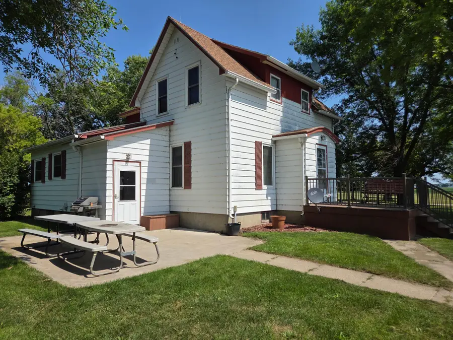 60713 150th Street, Chokio, MN 56221 - #2
