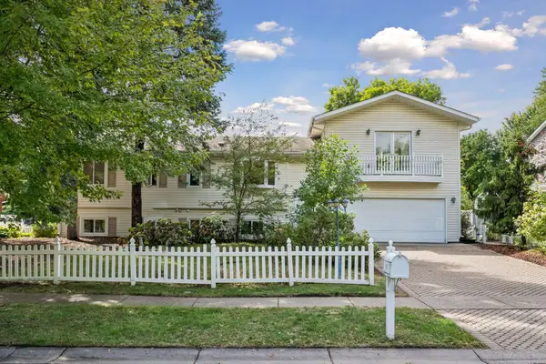 9625 103rd Avenue N, Maple Grove, MN 55369