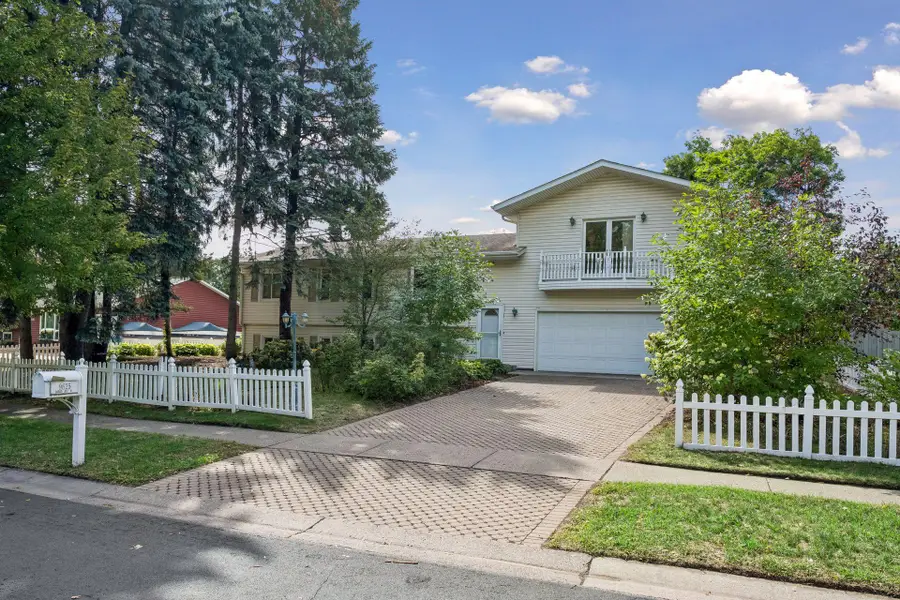 9625 103rd Avenue N, Maple Grove, MN 55369 - #2