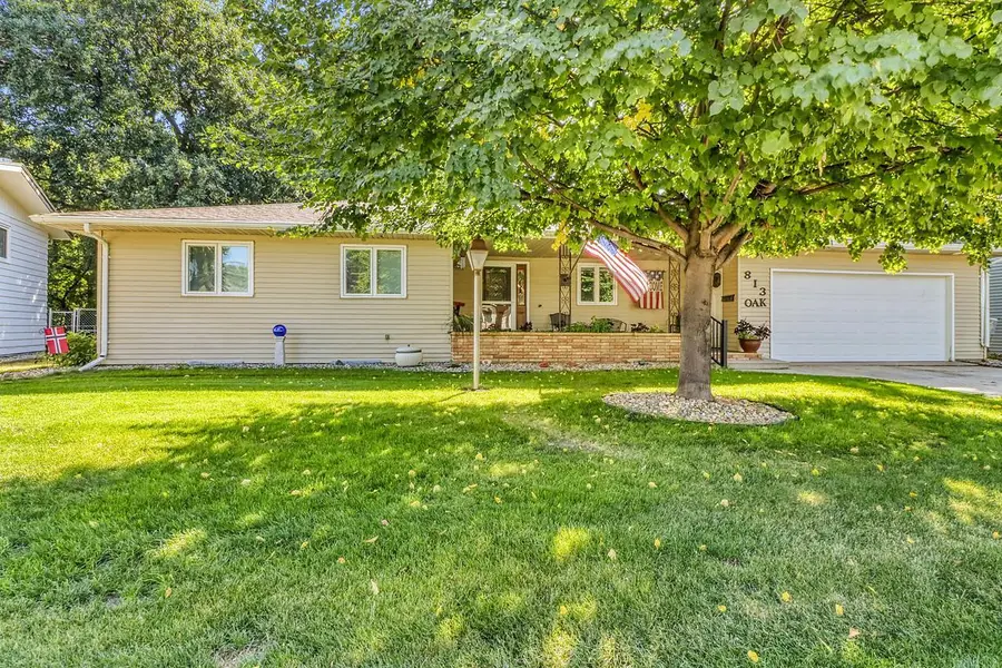 813 Oak Street, West Fargo, ND 58078 - #2