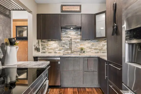 3155 Old Highway 8 #306, Roseville, MN 55418