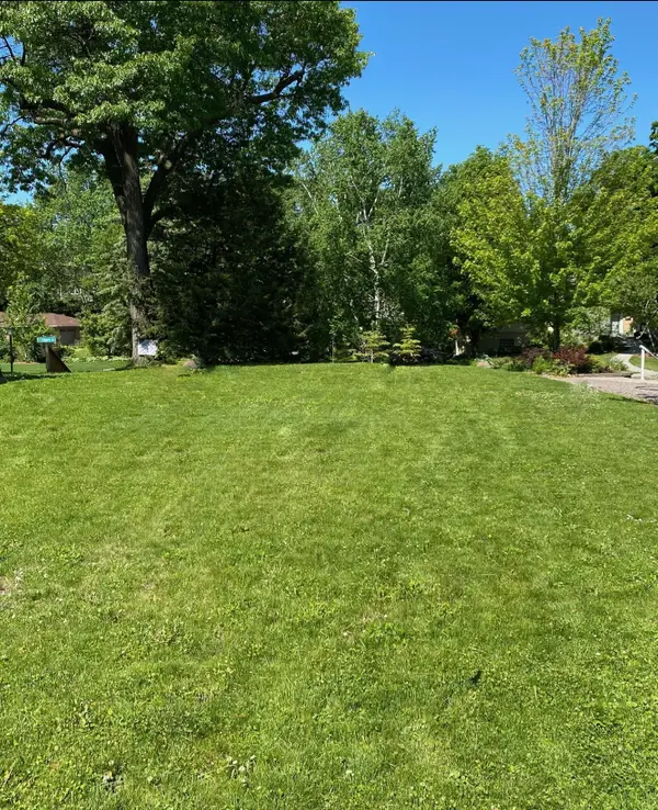 502 Ardmore Drive, Golden Valley, MN 55422