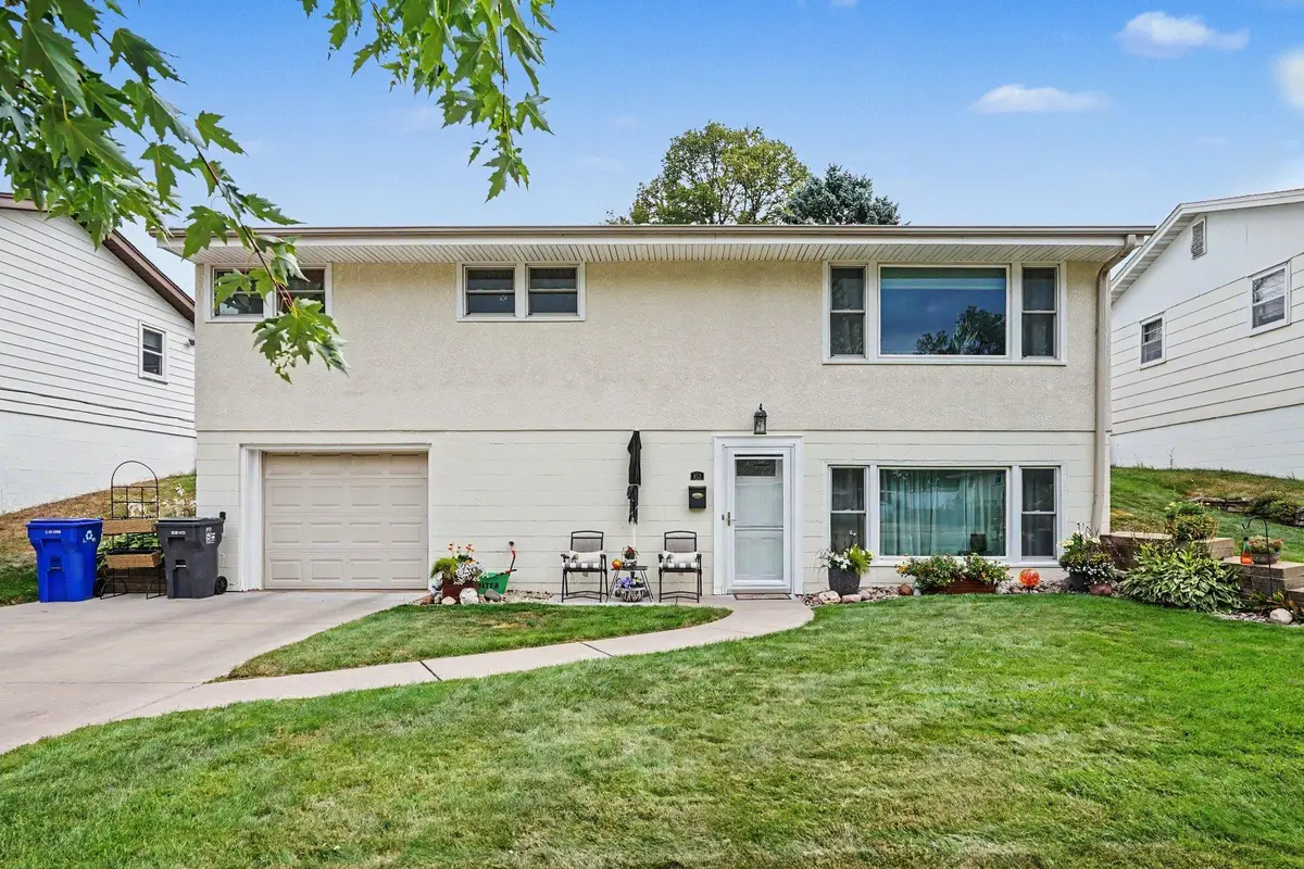 452 Howard Street N, Saint Paul, MN 55119 - #1