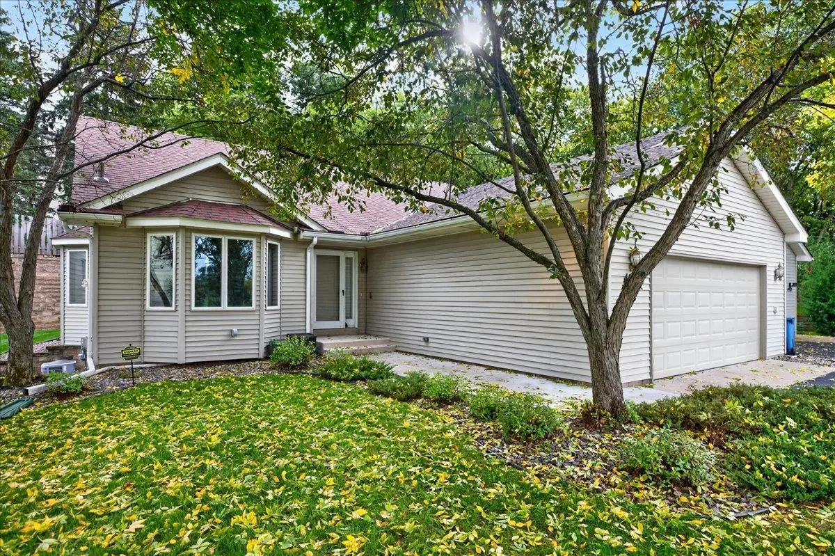 4975 Lincoln Drive, Edina, MN 55436 - #1
