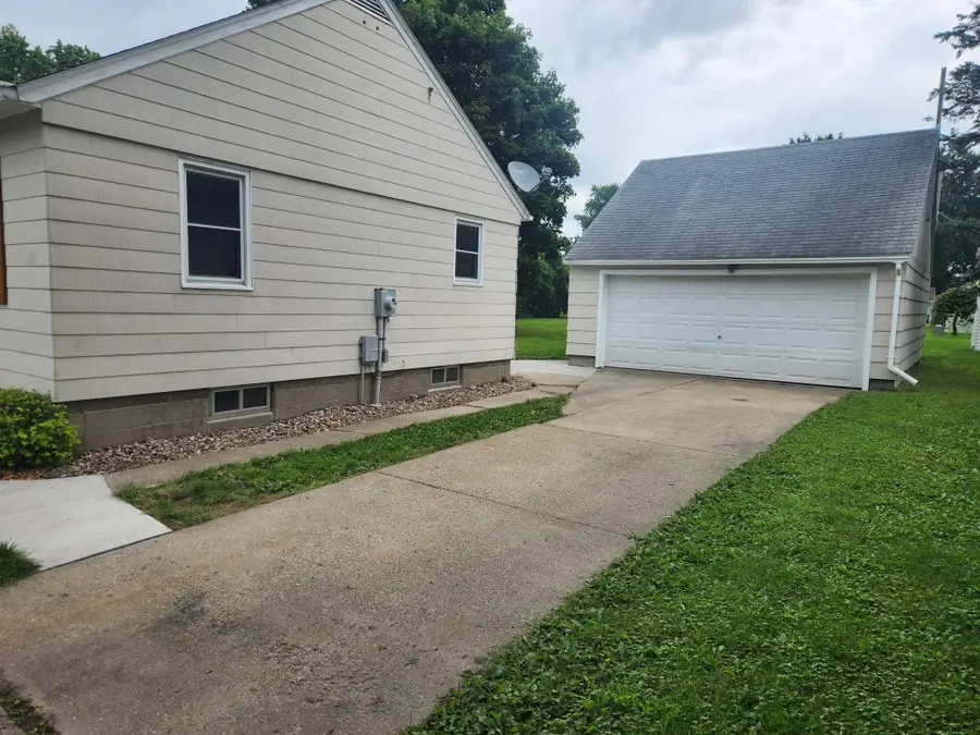1806 2nd Street Ne, Austin, MN 55912 - #3