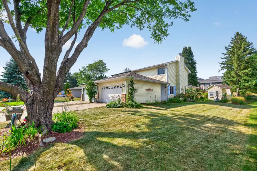 16614 Terrey Pine Drive, Eden Prairie, MN 55347 - #2