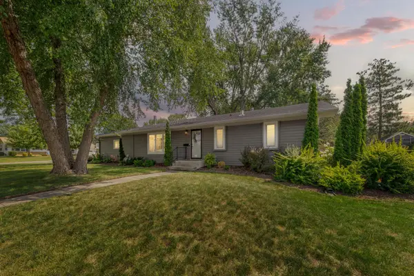 1019 Valley View Road, Faribault, MN 55021