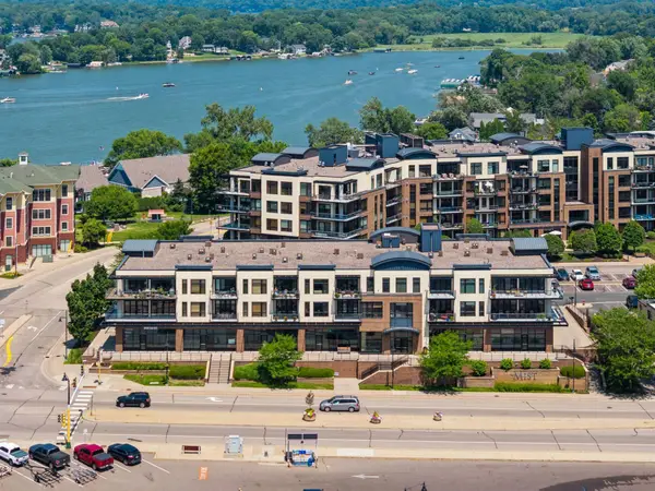 4100 Shoreline Drive #S304, Spring Park, MN 55384