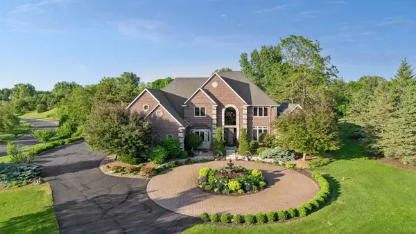 8964 Almquist Way, Inver Grove Heights, MN 55077