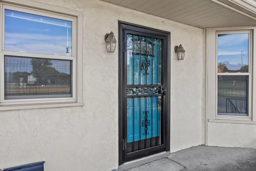 1626 Englewood Avenue, Saint Paul, MN 55104 - #2