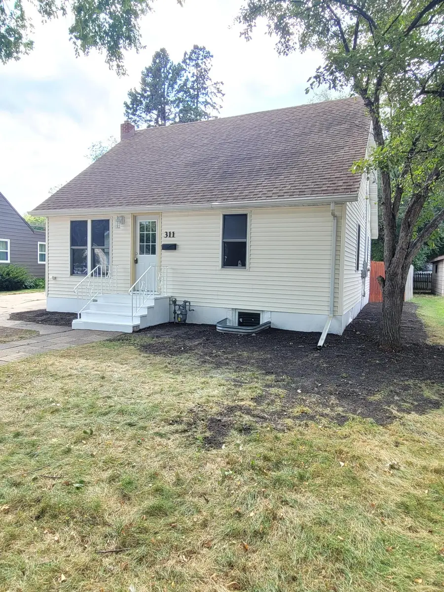 311 14th Street N, Moorhead, MN 56560 - #3