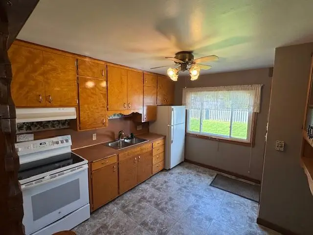 502 1st Street, Welcome, MN 56181 - #2