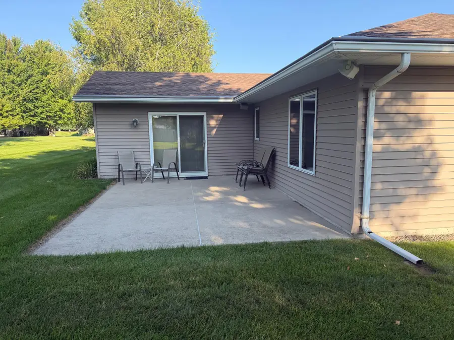 217 Green Lea Lane, Albert Lea, MN 56007 - #2
