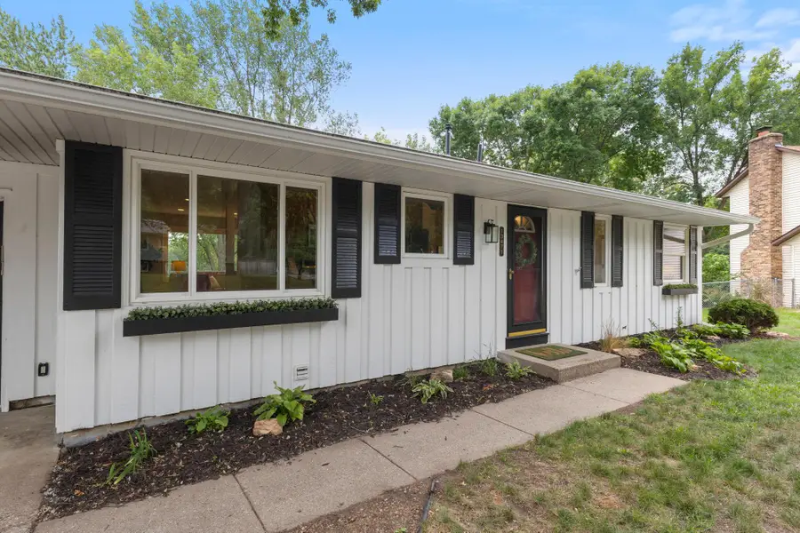 13471 Eveleth Way, Apple Valley, MN 55124 - #2