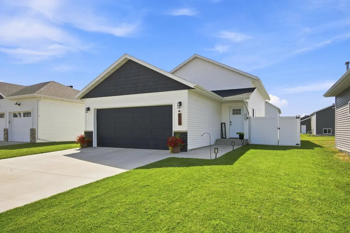 7223 27th Street S, Fargo, ND 58104 - #1