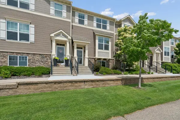 8967 SW Village Loop, Chanhassen, MN 55317