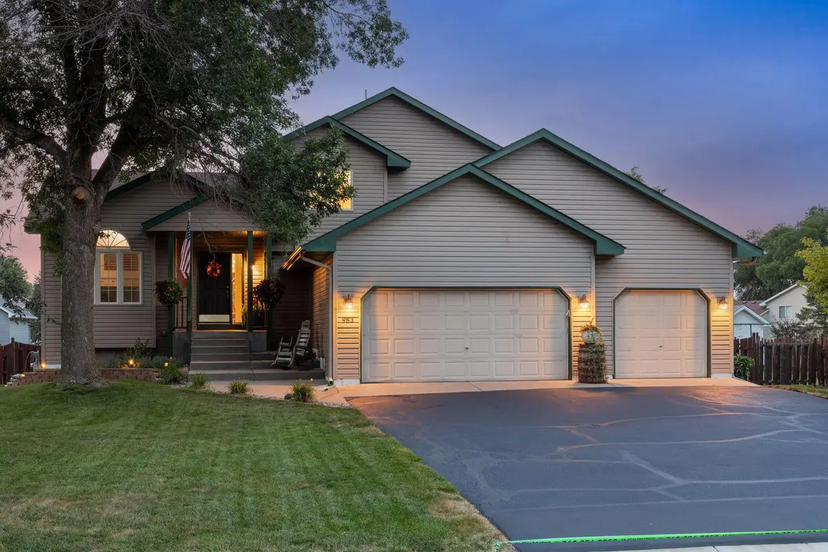 983 114th Avenue Ne, Blaine, MN 55434 - #1