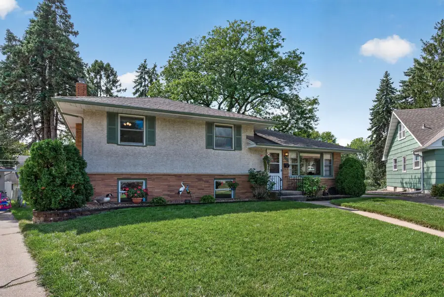 2220 Cardinal Place, Saint Paul, MN 55119 - #2