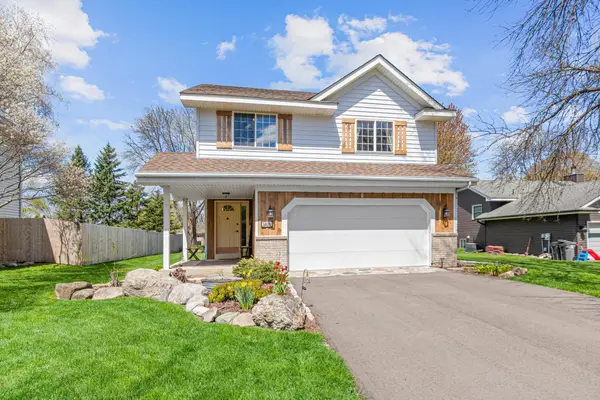 1400 Field Creek Circle, Victoria, MN 55386