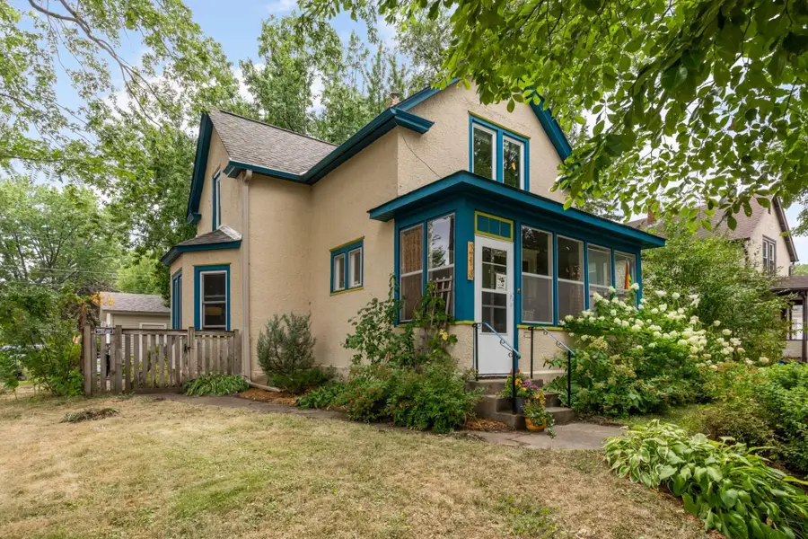 210 Sidney Street W, Saint Paul, MN 55107 - #2