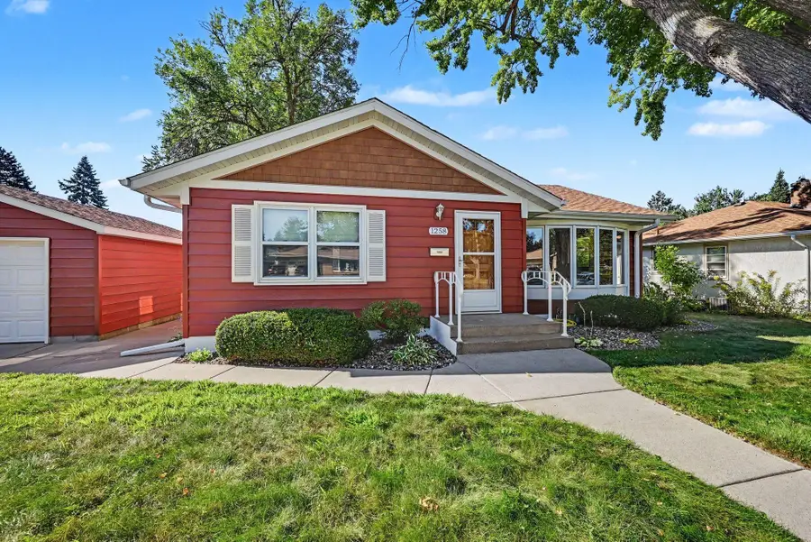 1258 Ryan Avenue W, Roseville, MN 55113 - #2