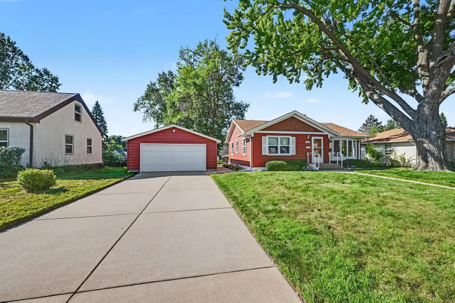 1258 Ryan Avenue W, Roseville, MN 55113 - #3